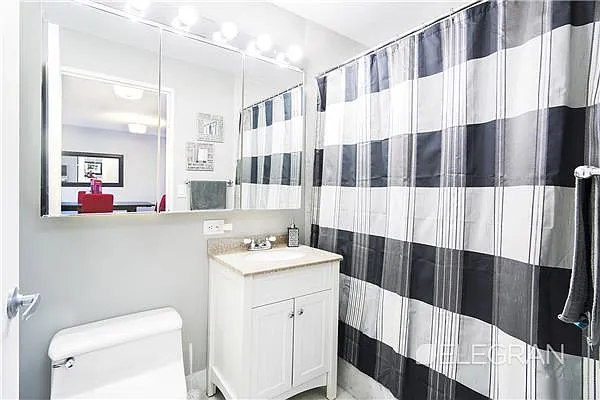 Sold by (Legacy) Elegran | media 7