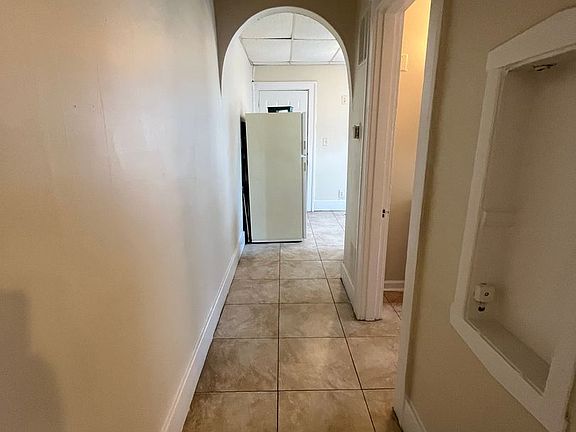 5th image of 943 Central Ave APT 1