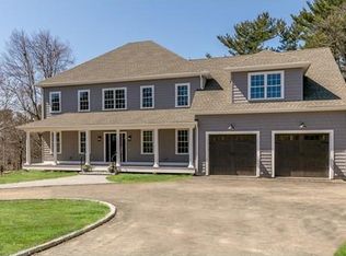 106 Lexington St, Burlington, MA 01803