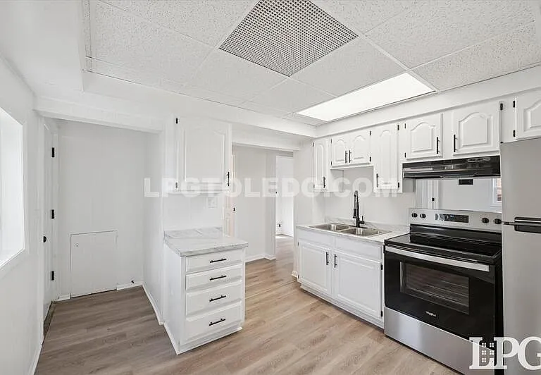 4013 Caroline Ave — Photo 5