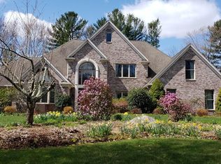 16 Stonehill Rd, East Longmeadow, MA 01028