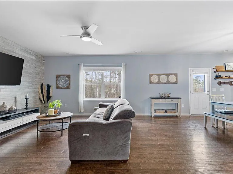 2678 Averon Dr — Photo 10
