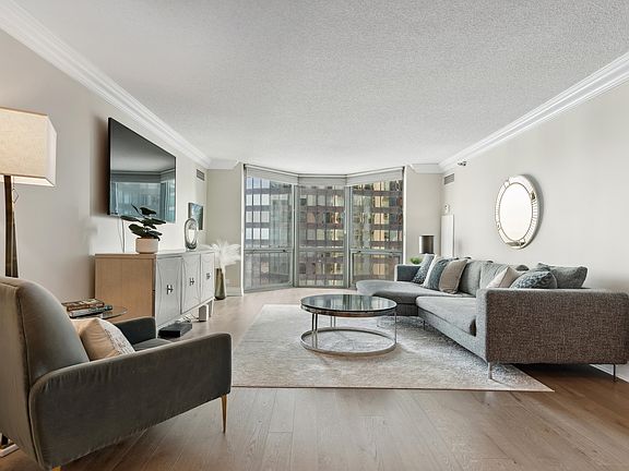 5th image of 195 N Harbor Dr APT 3004