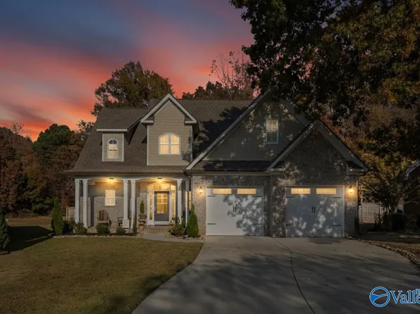 22274 Merlot Dr, Athens, AL 35613