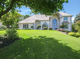 2010 Royale Dr, Eagan, MN 55122