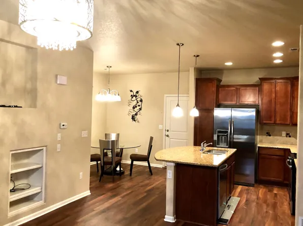 8985 E Nichols Pl, Centennial, CO 80112