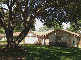 2530 Pine Village Dr, Houston, TX 77080
