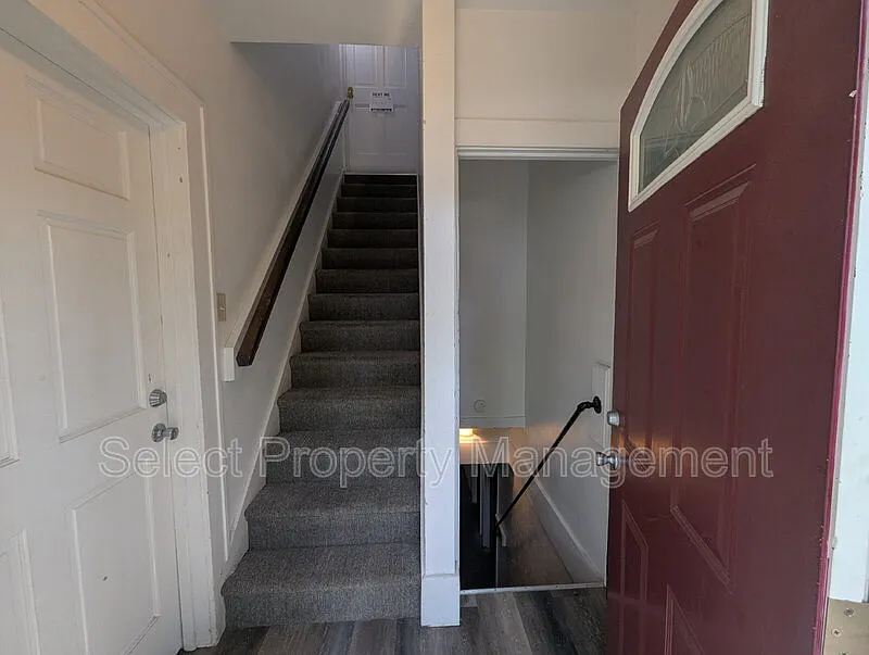 2 bed, 1.0 bath, 992 sqft, $1,099 — Photo 3