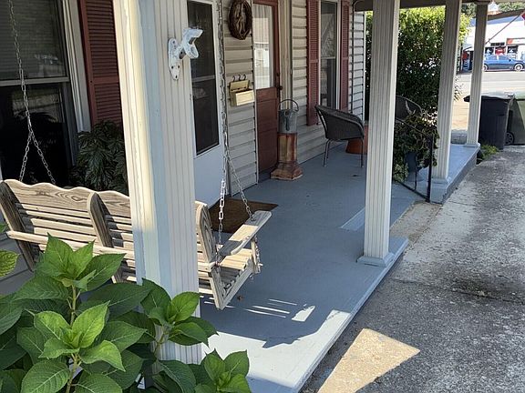 3rd image of 232 W Main St