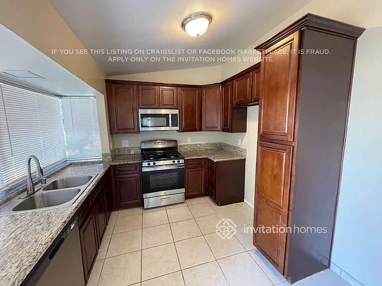 12420 Falcon Ln — Photo 5