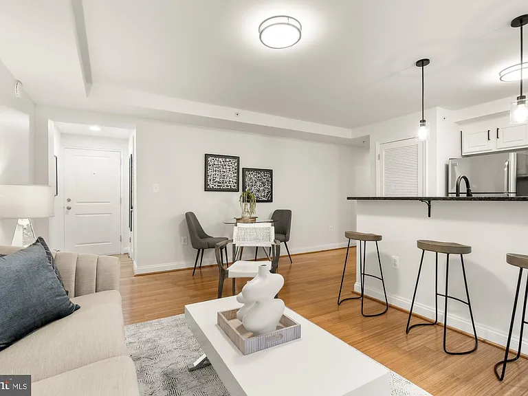 804 Taylor St NW #105 — Photo 12
