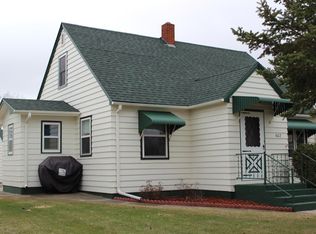 402 Johnson Ave N, Fosston, MN 56542