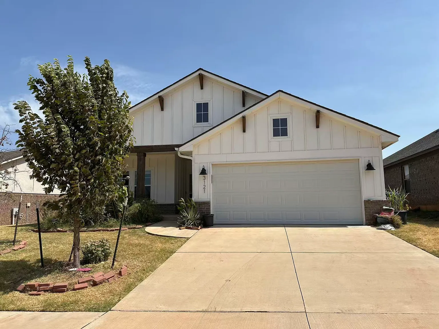 3 bed, 1682 sqft, $1,745 — Photo 1