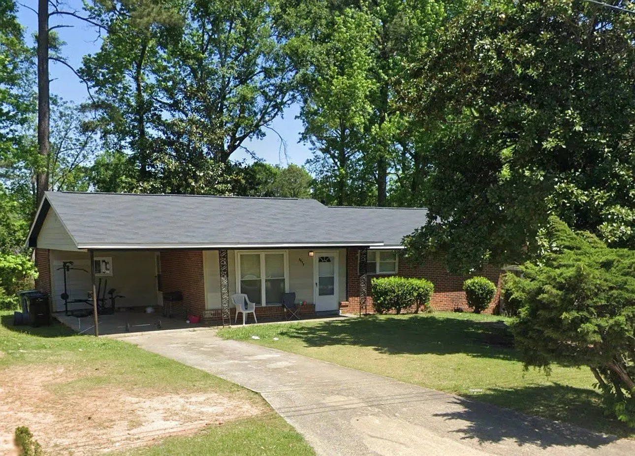 4935 Dorado Circle perfect family home three bedroom one bathroom — Photo 1