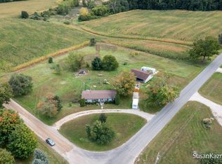 1828 Rector Ave NE, Rockford, MI 49341