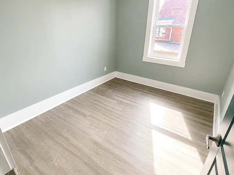 1656 Broadway Ave #201 — Photo 5