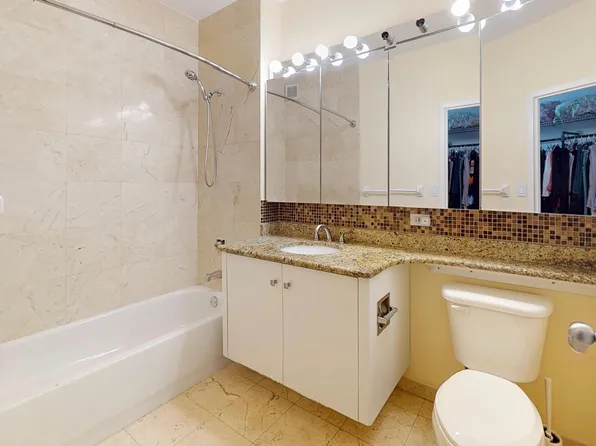 75 Oceana Drive East image 9 of 23