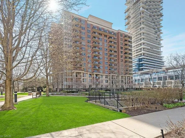 1103 Leslie St #701, Toronto, ON M3C 4G8
