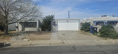 2901 Carol St NE Photo 1