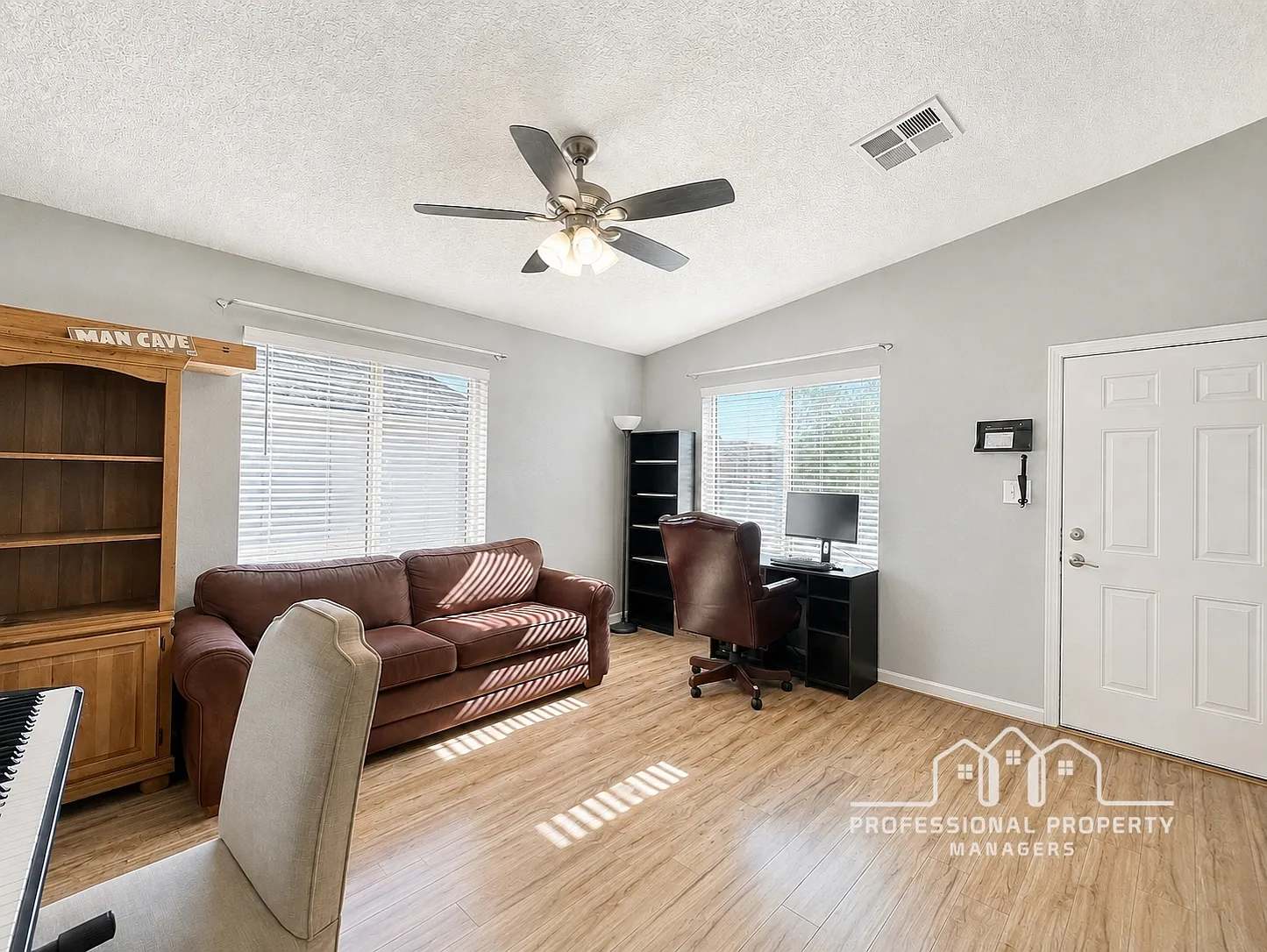 4 bed, 1541 sqft, $1,950 — Photo 3