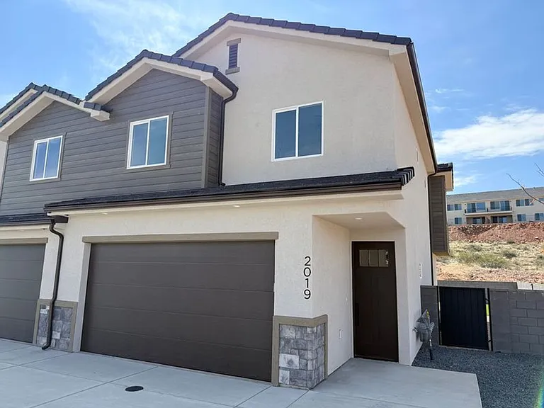 2019 W 250 S — Photo 3