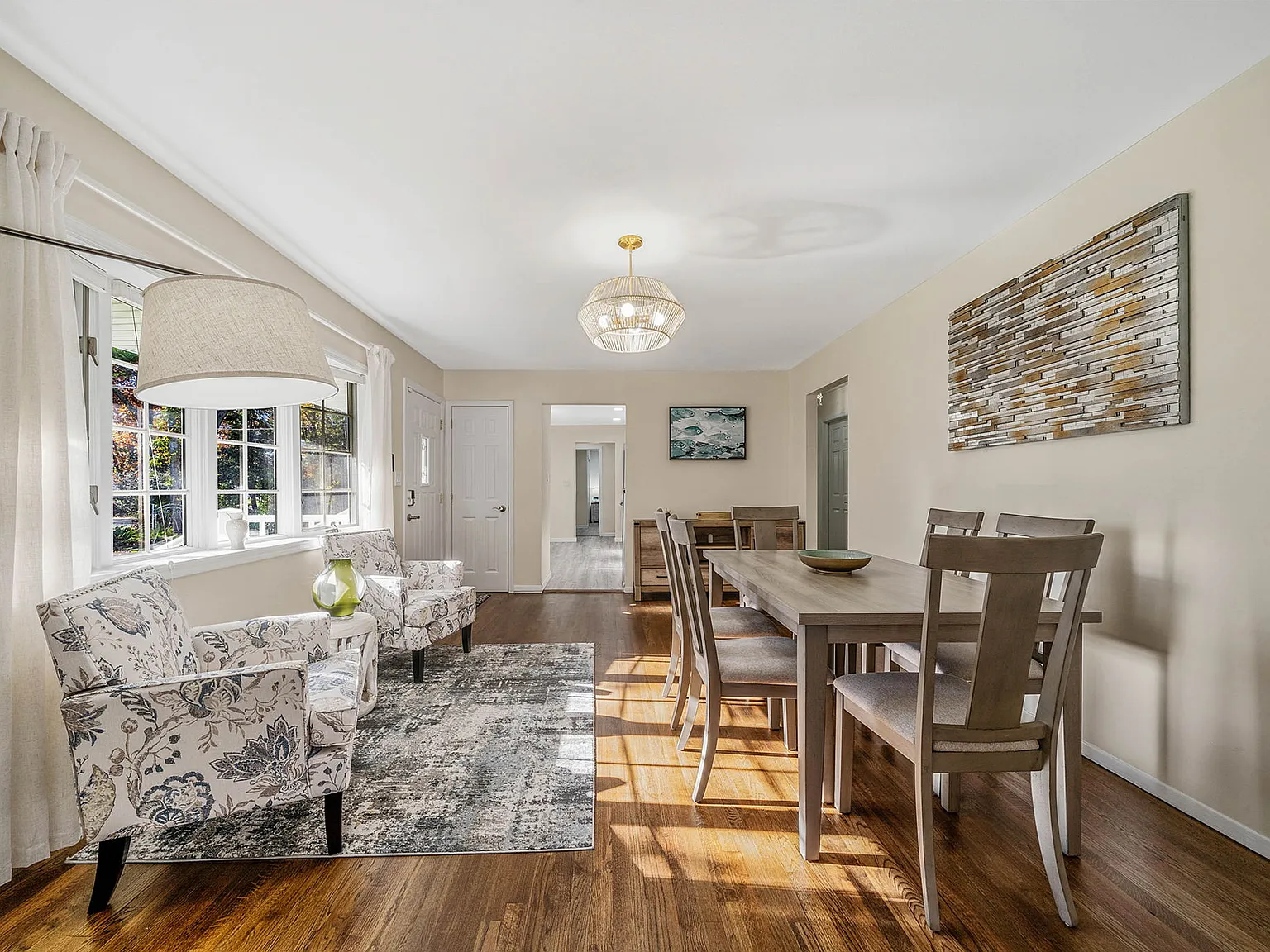 Seasonal Retreat On Rolling Hill Road — Photo 4