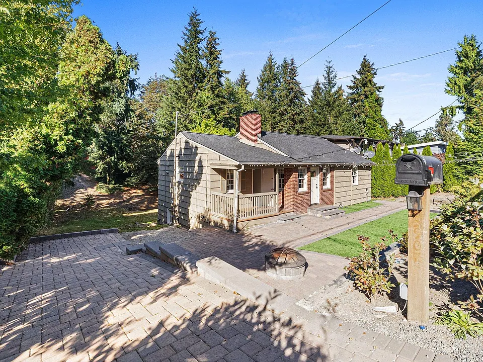 3907 88th Ave SE