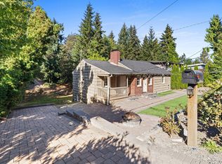 3907 88th Ave SE, Mercer Island, WA 98040