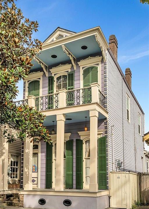 1st image of 823 Spain St