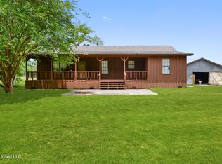 8417 Bayou Cumbest Rd, Moss Point, MS 39562