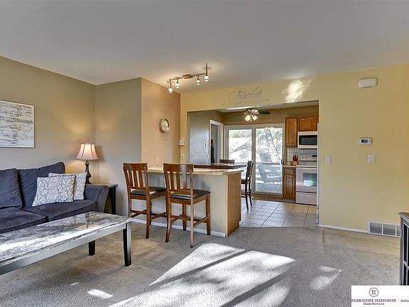 4th image of 4822 S 143rd St