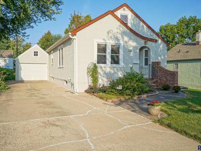803 S West Ave, Sioux Falls, SD, 57104