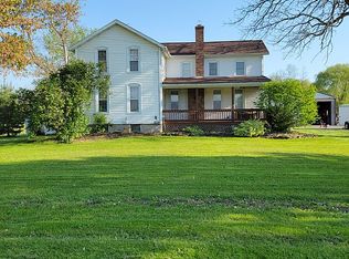 5812 Fisk Rd, Lockport, NY 14094