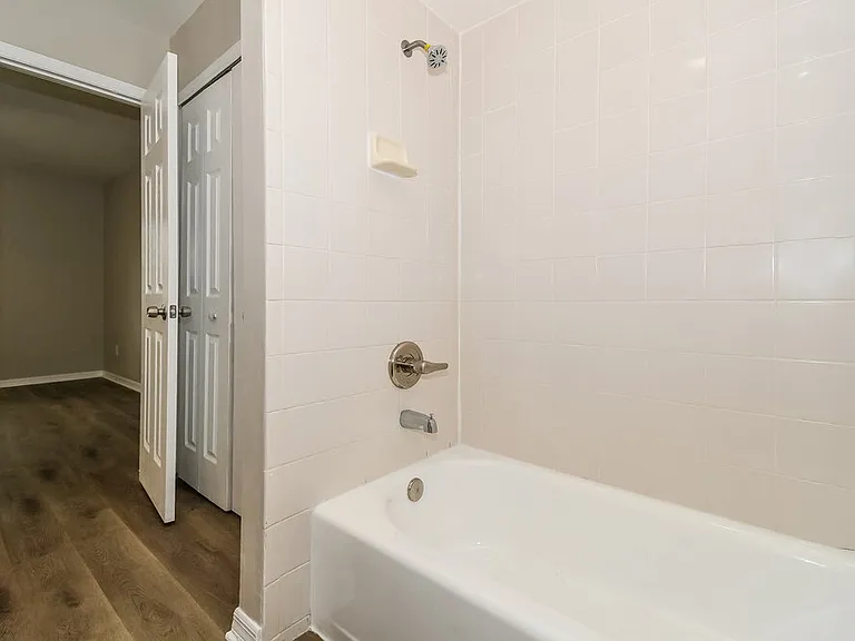8389 Argyle Corners Ct — Photo 13