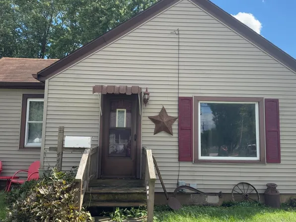 441 W Ave E, Lewistown, IL 61542