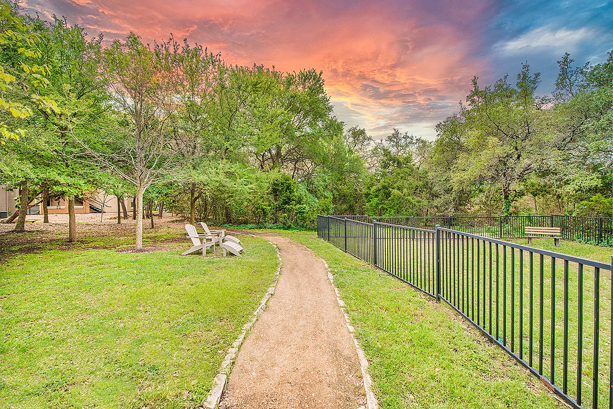 MAA Canyon Pointe — Photo 3