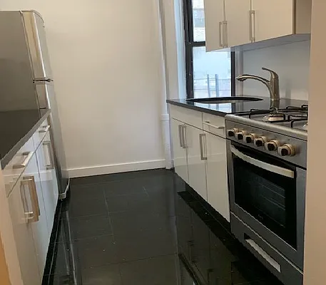 Rented by Dynamik Realty | media 13