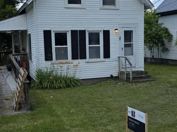 88 Commercial Street, Hartland, ME 04943