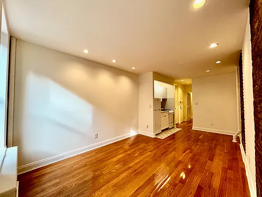 Rented by J & L Holding Corporation | media 12