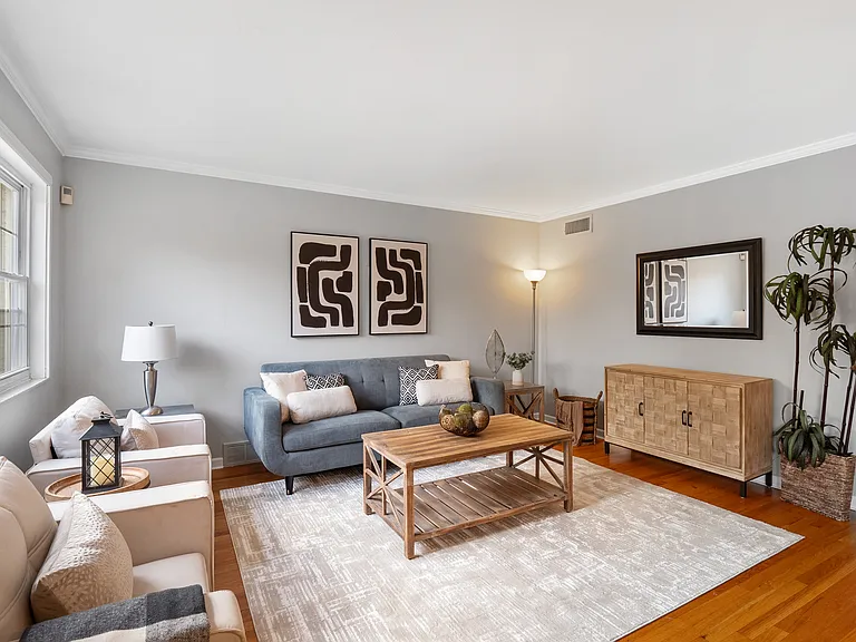 7722 Stanford Ave — Photo 6