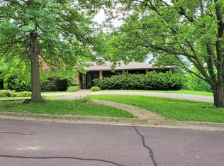 2012 Valley View Rd, Columbia, MO 65201