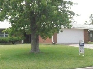7006 NW Taylor Ave, Lawton, OK 73505