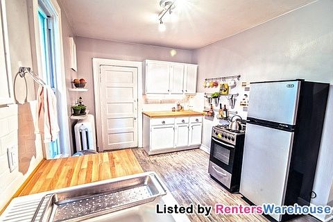 5th image of 403 Dewey St APT 1