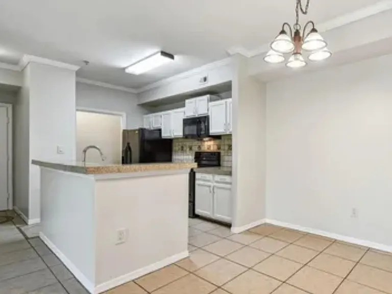 5608 Pinnacle Heights Cir — Photo 4