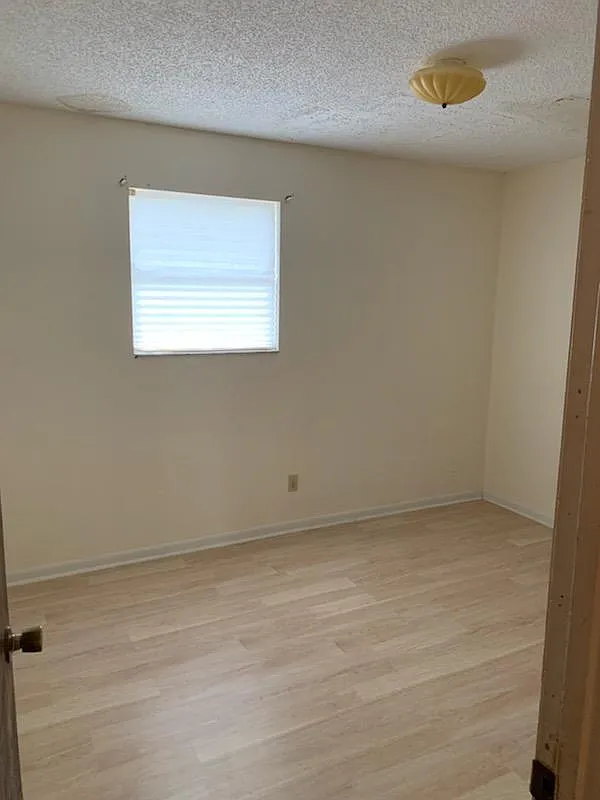 2 bed, 770 sqft, $1,160 — Photo 3