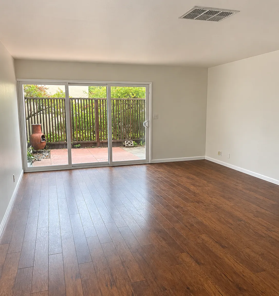 2 bed, 1.5 bath, 1144 sqft, $2,950 — Photo 3