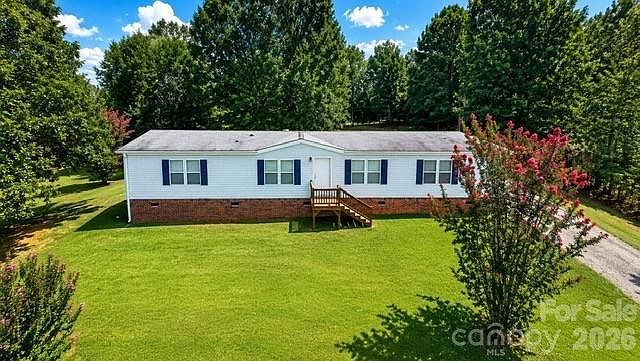 1st image of 212 Alexia Ln