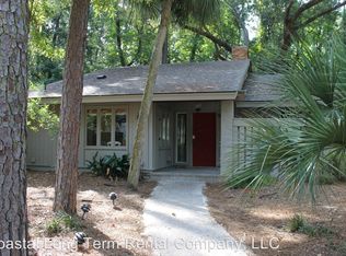 28 Wildwood Rd, Hilton Head Island, SC 29928