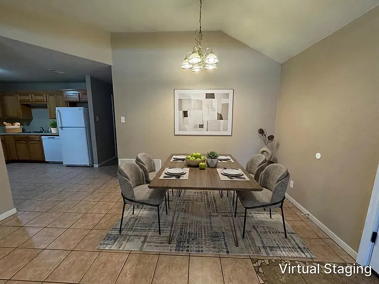 Sales--4706 John David — Photo 6