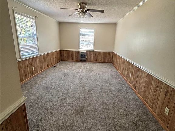 5th image of 1416 Welch Dr